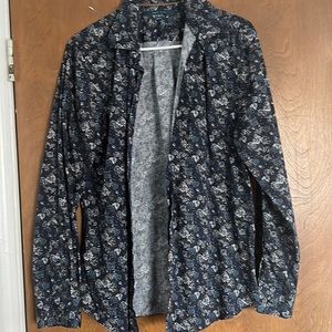 Mens Perry Ellis dress shirt. bluish color/ blue, white, gold flower designs